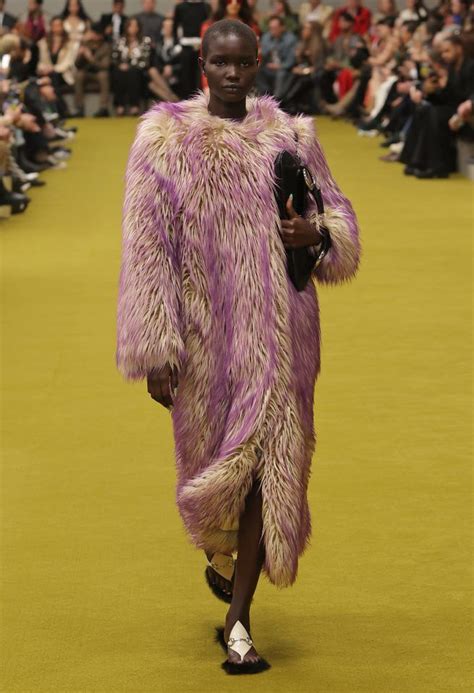 desfile gucci aw 2019|gucci fall winter 2023.